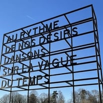 Au Rythme de Nos Désirs Dansons sur la Vague du Temps