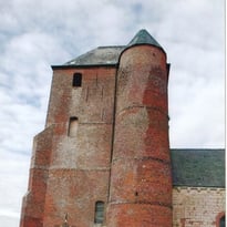 Le renouveau de l'église fortifiée de Prisces