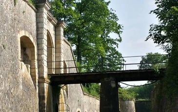Visite du Fort Henriot à Bruyères-et-Montbérault