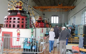 Visite de la centrale hydroélectrique de Bourg-et-Comin